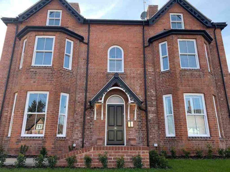 Boutique Luxury Apartment, High St, Henley-In-Arden Dış mekan fotoğraf